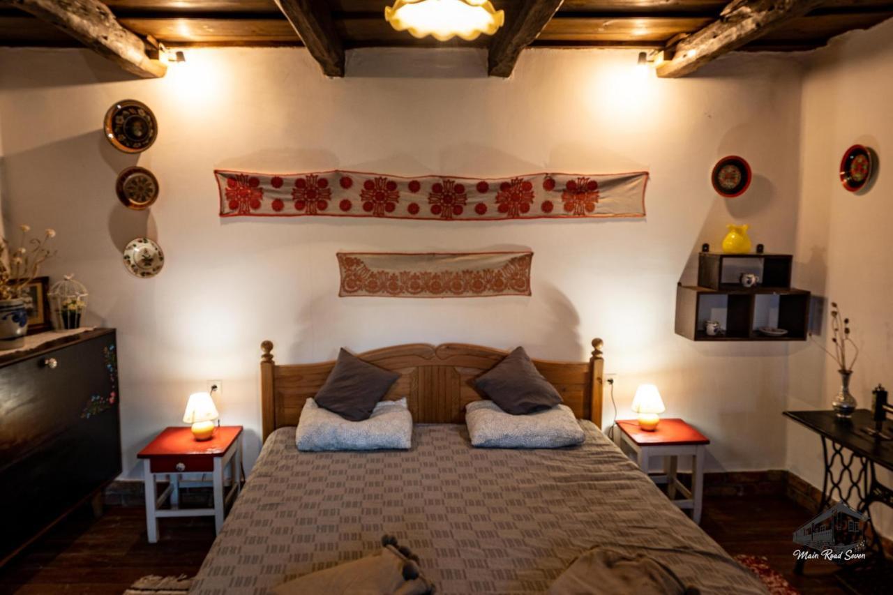 Main Road Seven Vendeghaz Apartment Fuzerradvany Ngoại thất bức ảnh